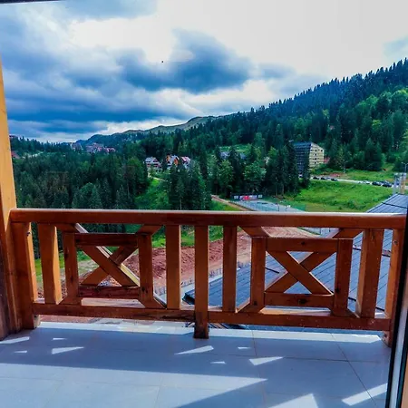 Apartment Vucko With Balcony