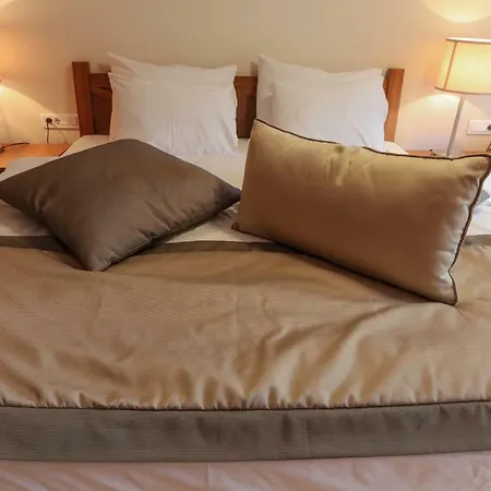 Vucko Private Apartment With Balcony *