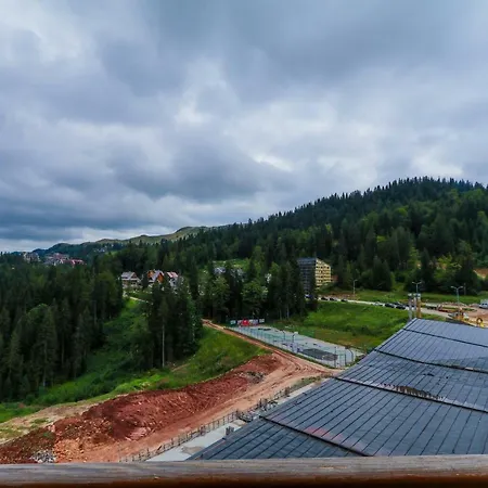 Vucko Private Apartment With Balcony *